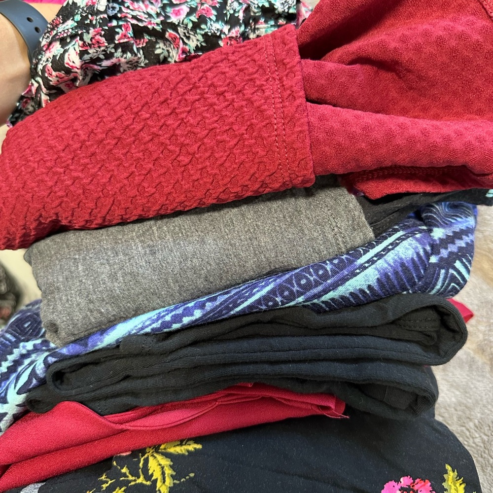 Old Navy Red and Gray Women's Sweater